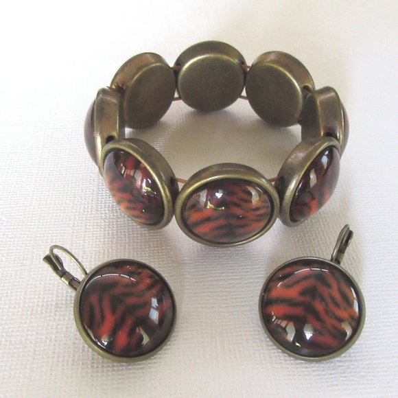 Tiger stripe glass pierced earrings & bracelet in antiqued brass settings NEW - Picture 1 of 7